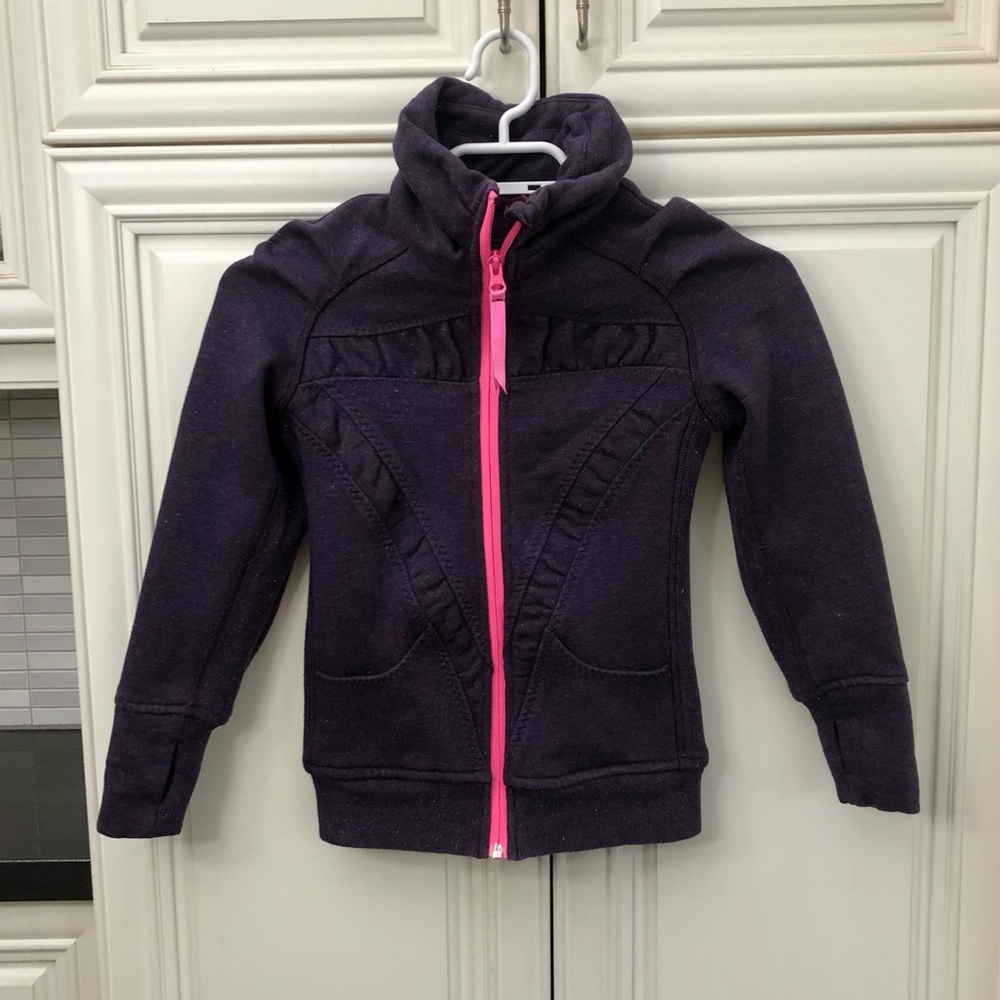 Ivivva by Lululemon purple girl’s jacket 🍋